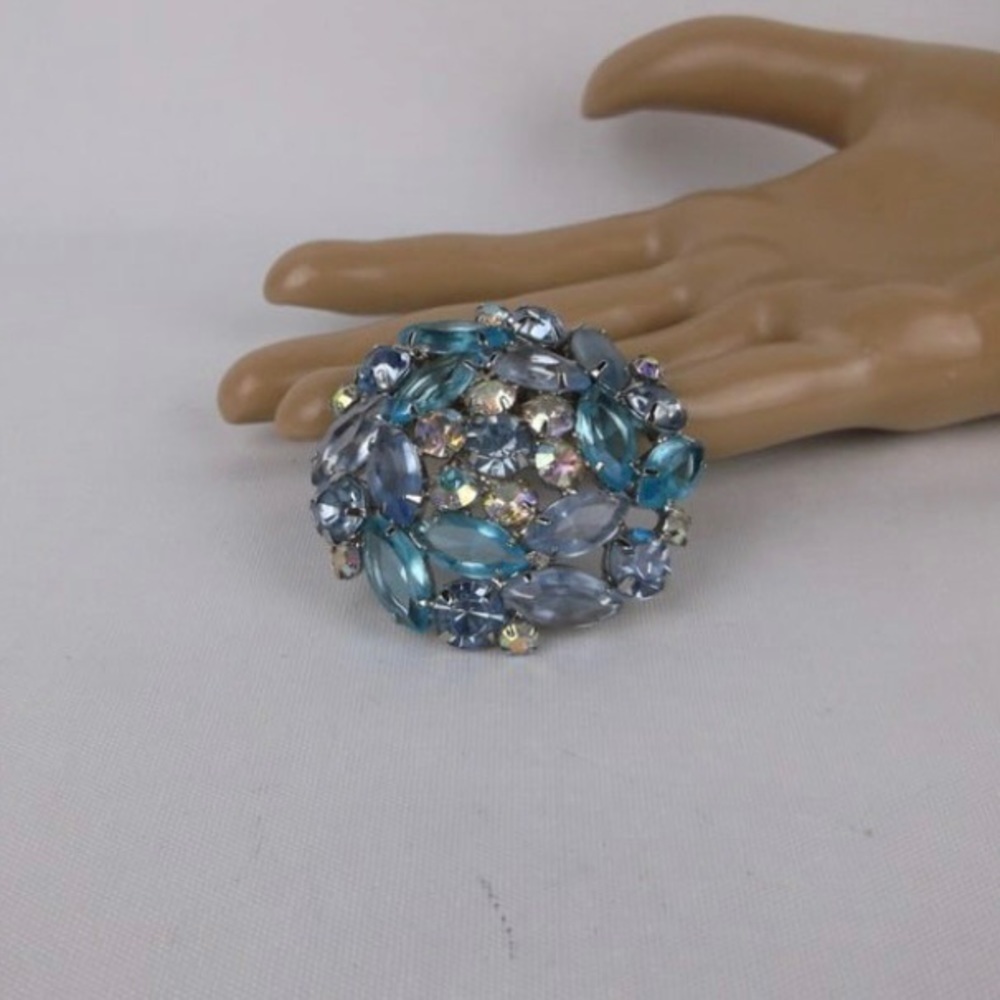 Vintage 1960s Juliana‎ Blue Rhinestone Brooch - Picture 2 of 3